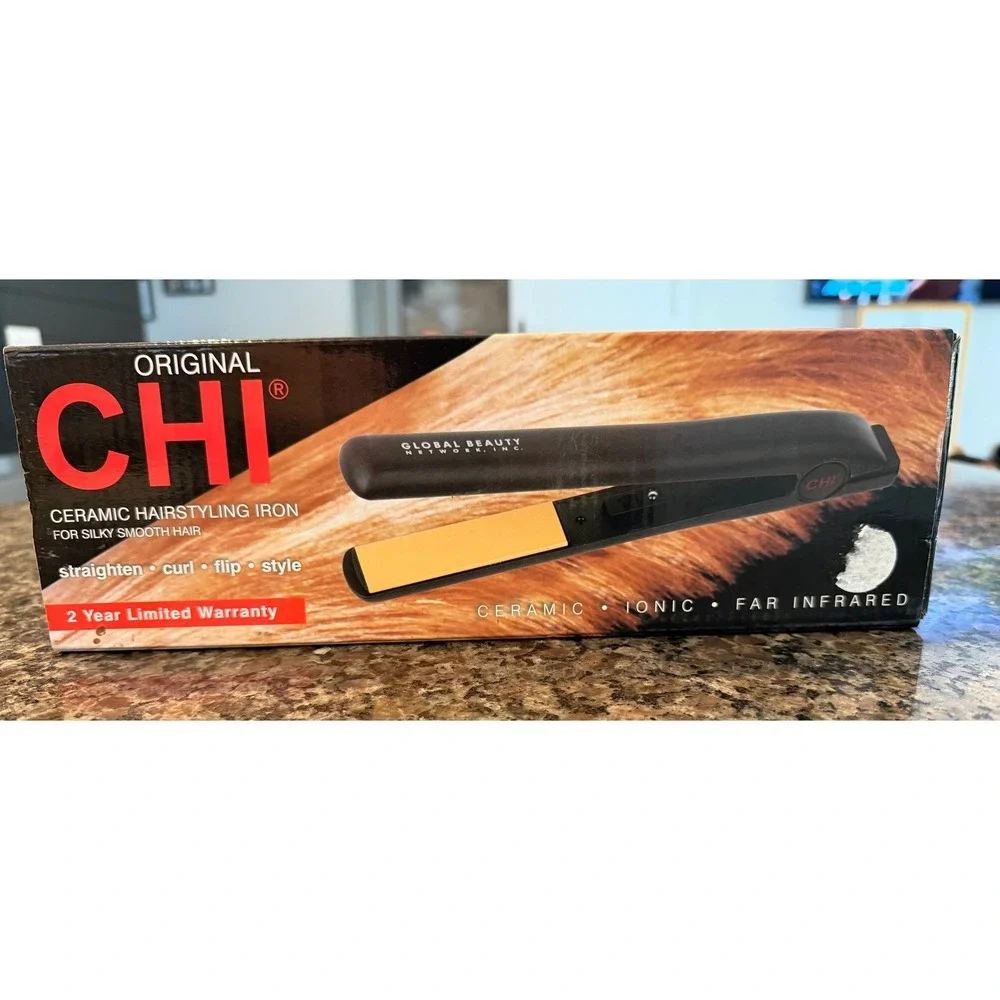 CHI Original 1 Inch Ceramic Hairstyling Iron Flat Iron Black Dual Voltage GF1001